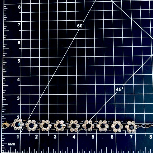 Vintage Rhinestone Crystal Flower Bracelet - Picture 8 of 13